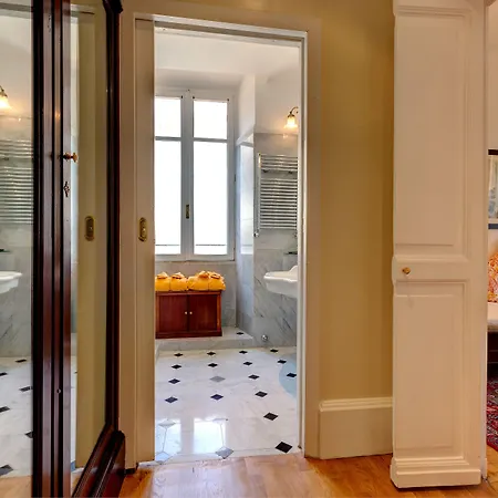 מלון Grand Plaza