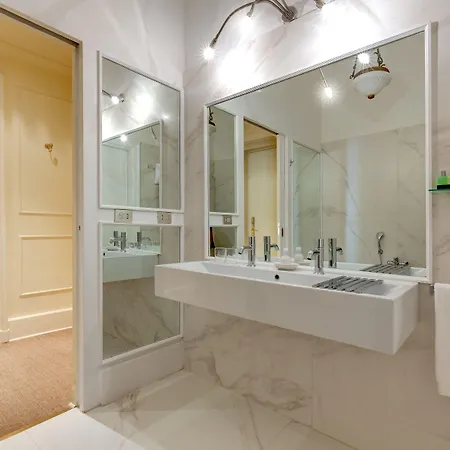 Hotel Grand Plaza Rome