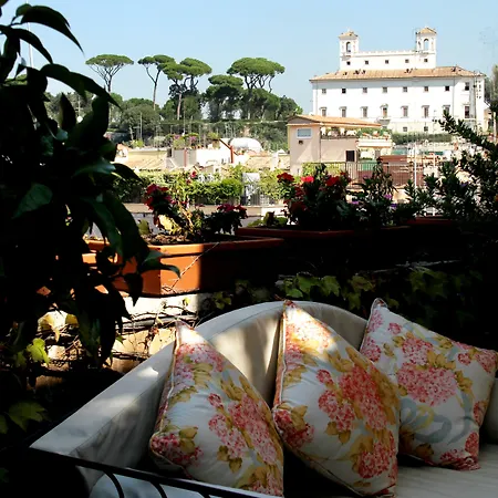 Grand Plaza Hotel 5*