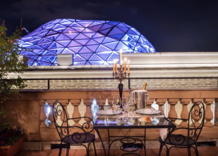 Grand Plaza Hotel 5*