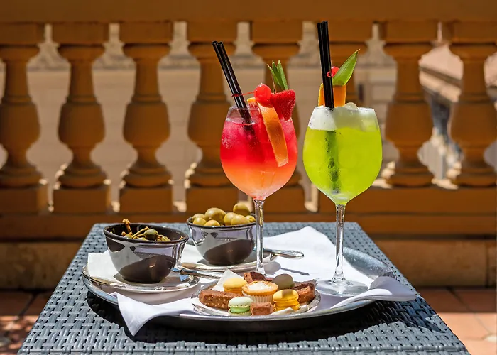 Grand Plaza Hotel 5*