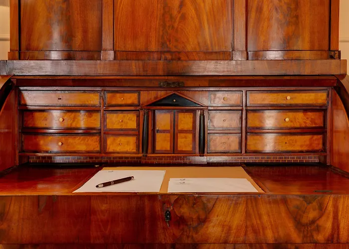 Grand Plaza Hotel 5*