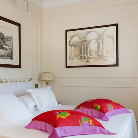 Hotel Grand Plaza 5*