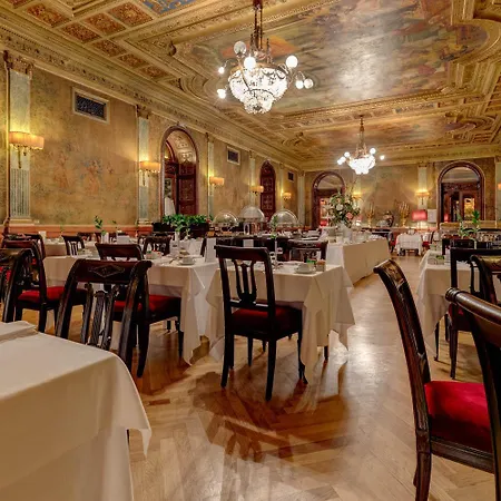 Hotel Grand Plaza Řím