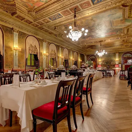 Grand Plaza Hotel