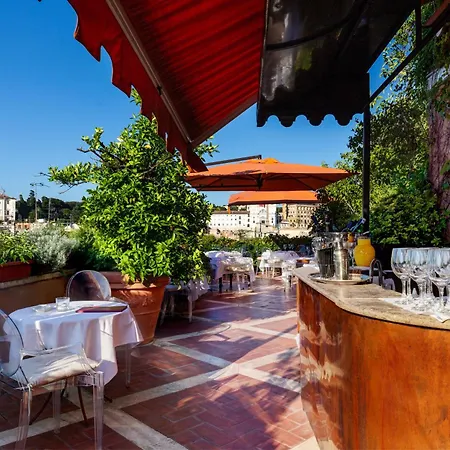 Hotel Grand Plaza Řím