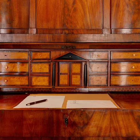 Grand Plaza Hotel 5*